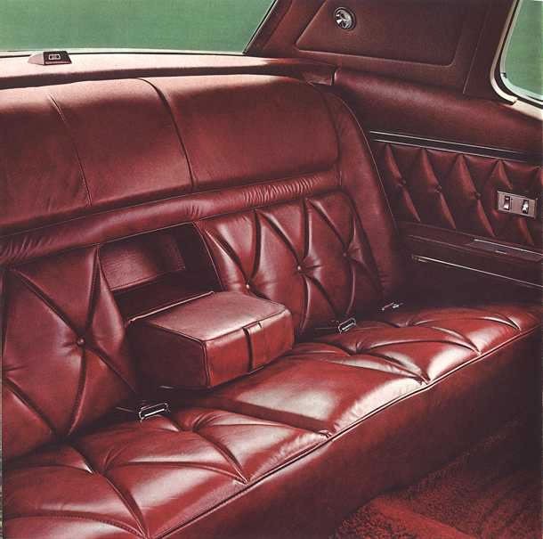 1969 Lincoln Continental Mark III Brochure Page 9